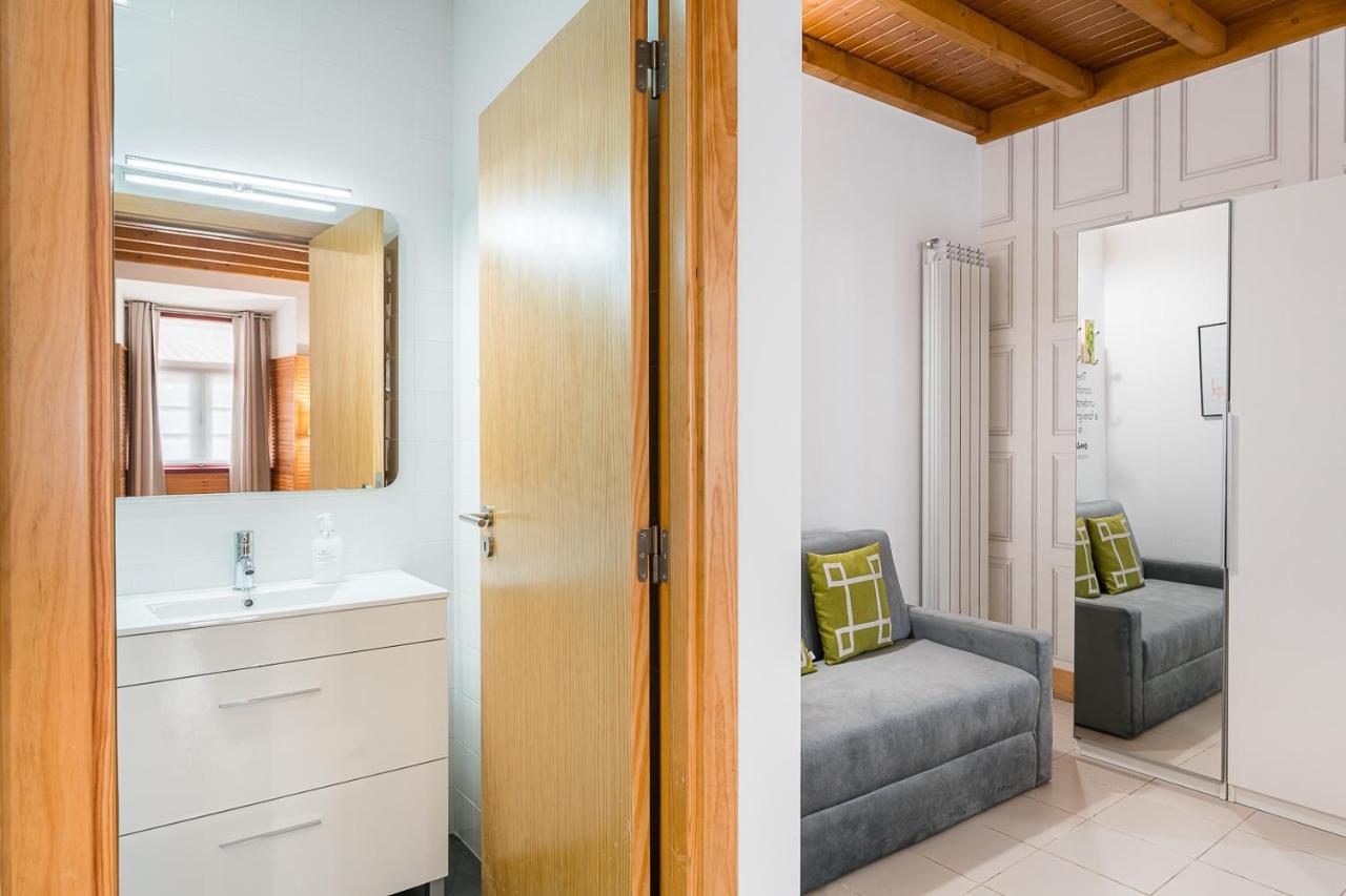 R3 Service - Five Senses In Apartment Coimbra